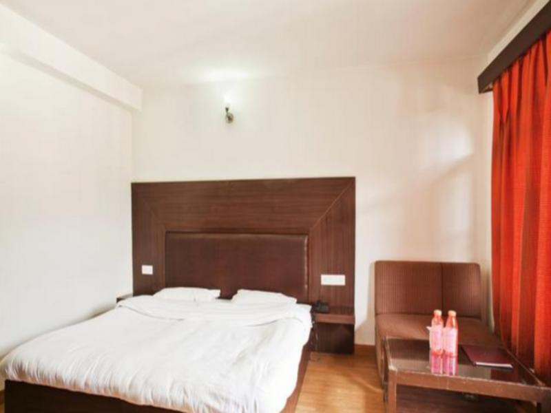 Hotel Greenfields Manāli Zewnętrze zdjęcie